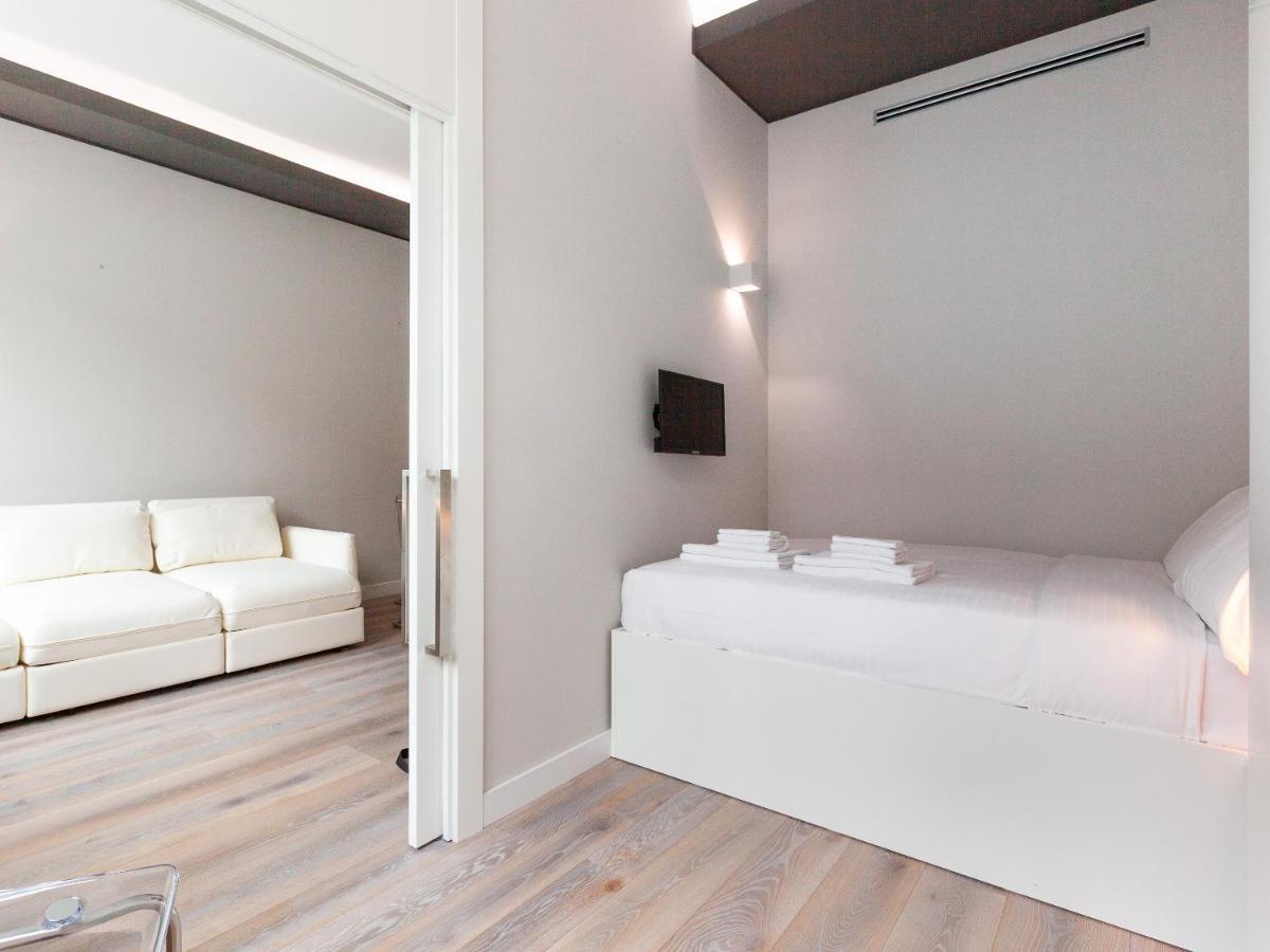 Easyhomes-City Centre Suites Milano Eksteriør bilde