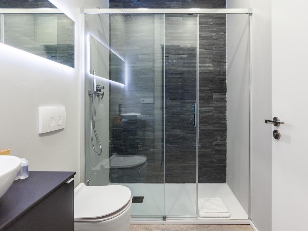 Easyhomes-City Centre Suites Milano Eksteriør bilde