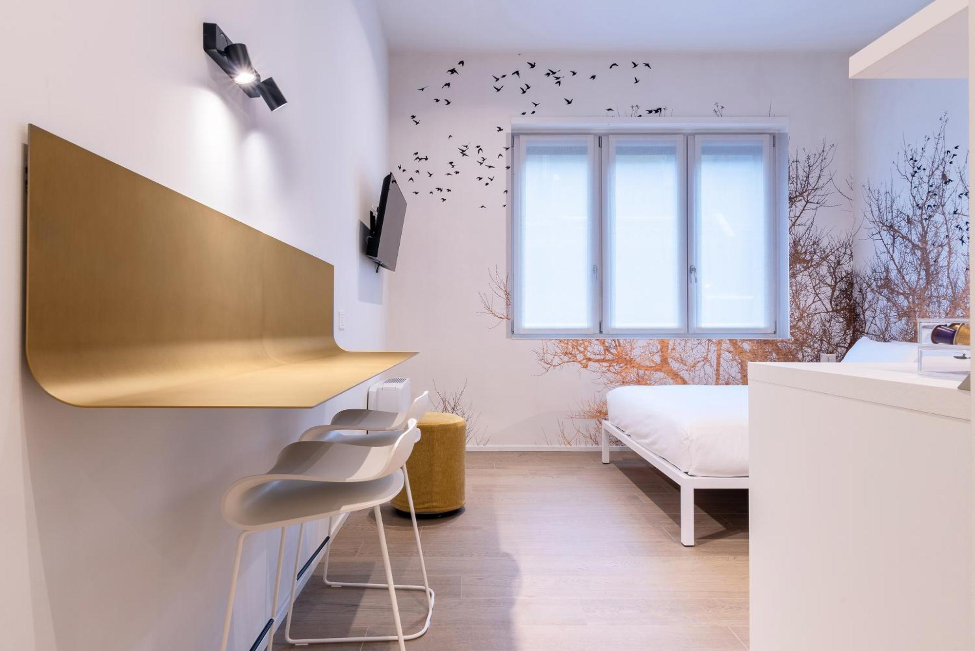 Easyhomes-City Centre Suites Milano Eksteriør bilde