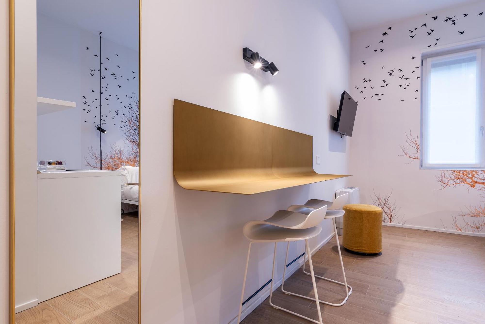 Easyhomes-City Centre Suites Milano Eksteriør bilde