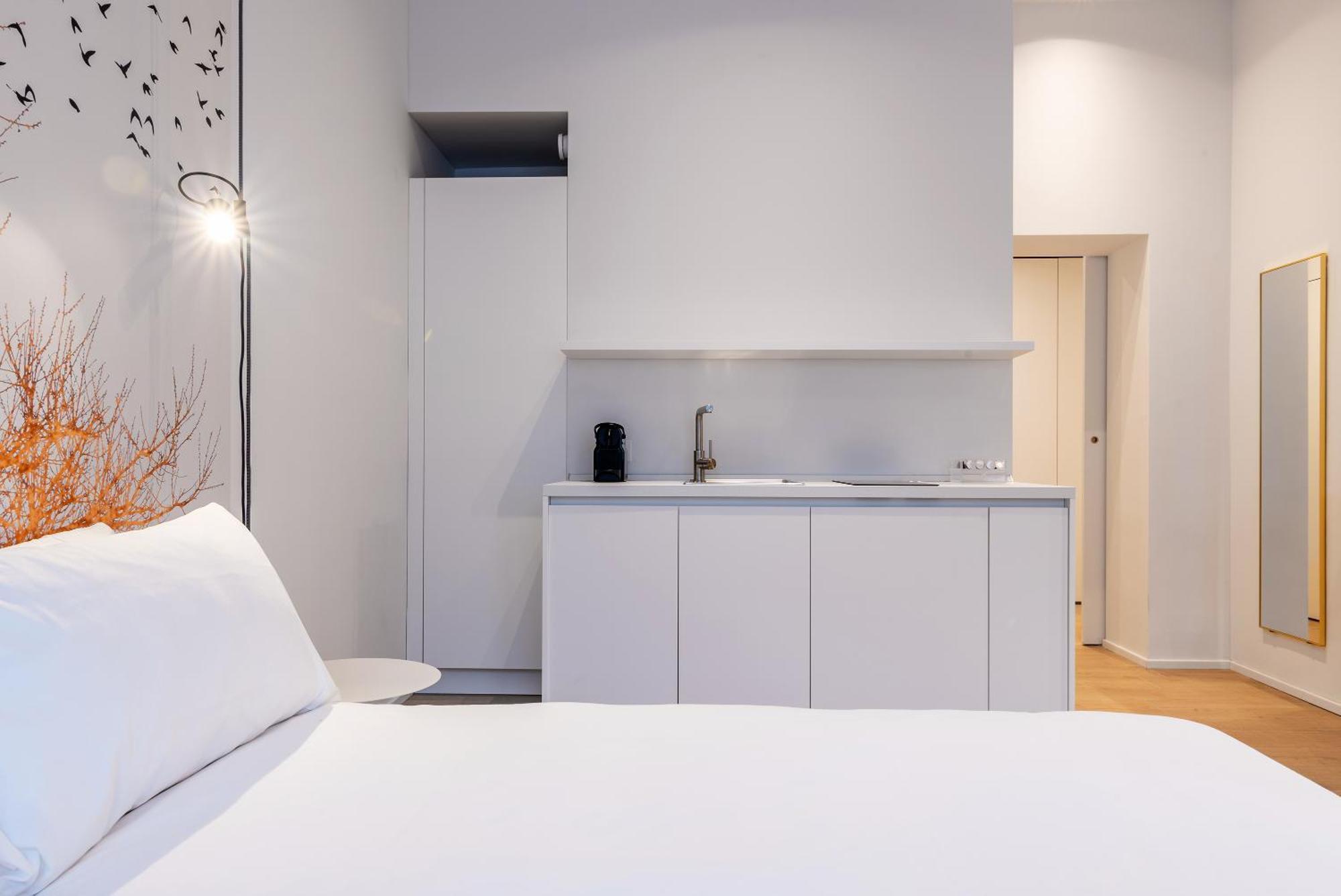 Easyhomes-City Centre Suites Milano Eksteriør bilde