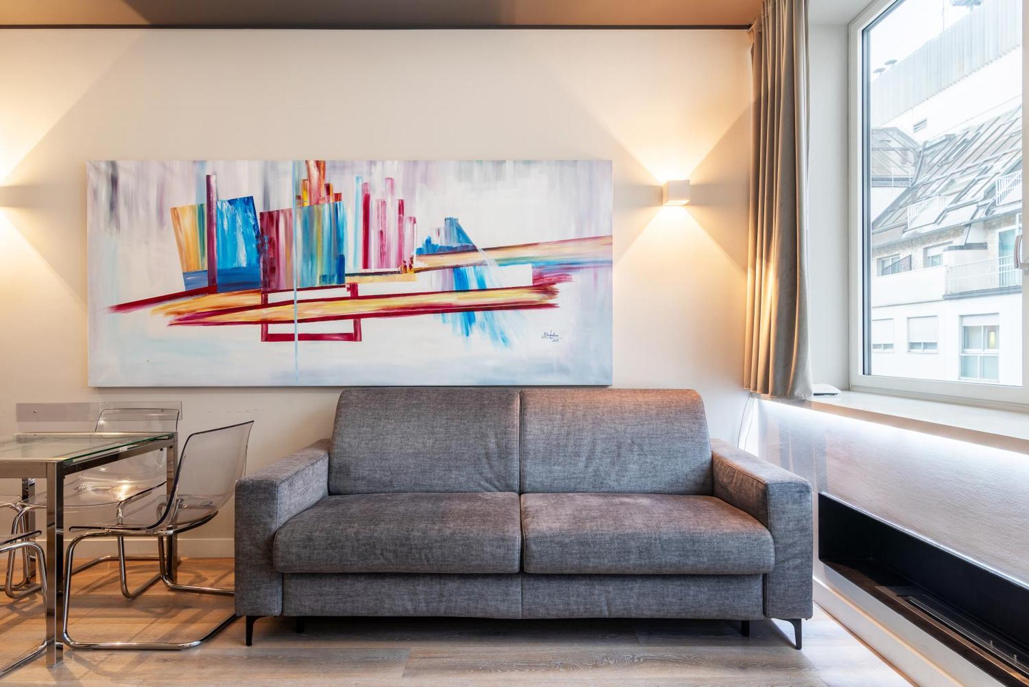 Easyhomes-City Centre Suites Milano Eksteriør bilde