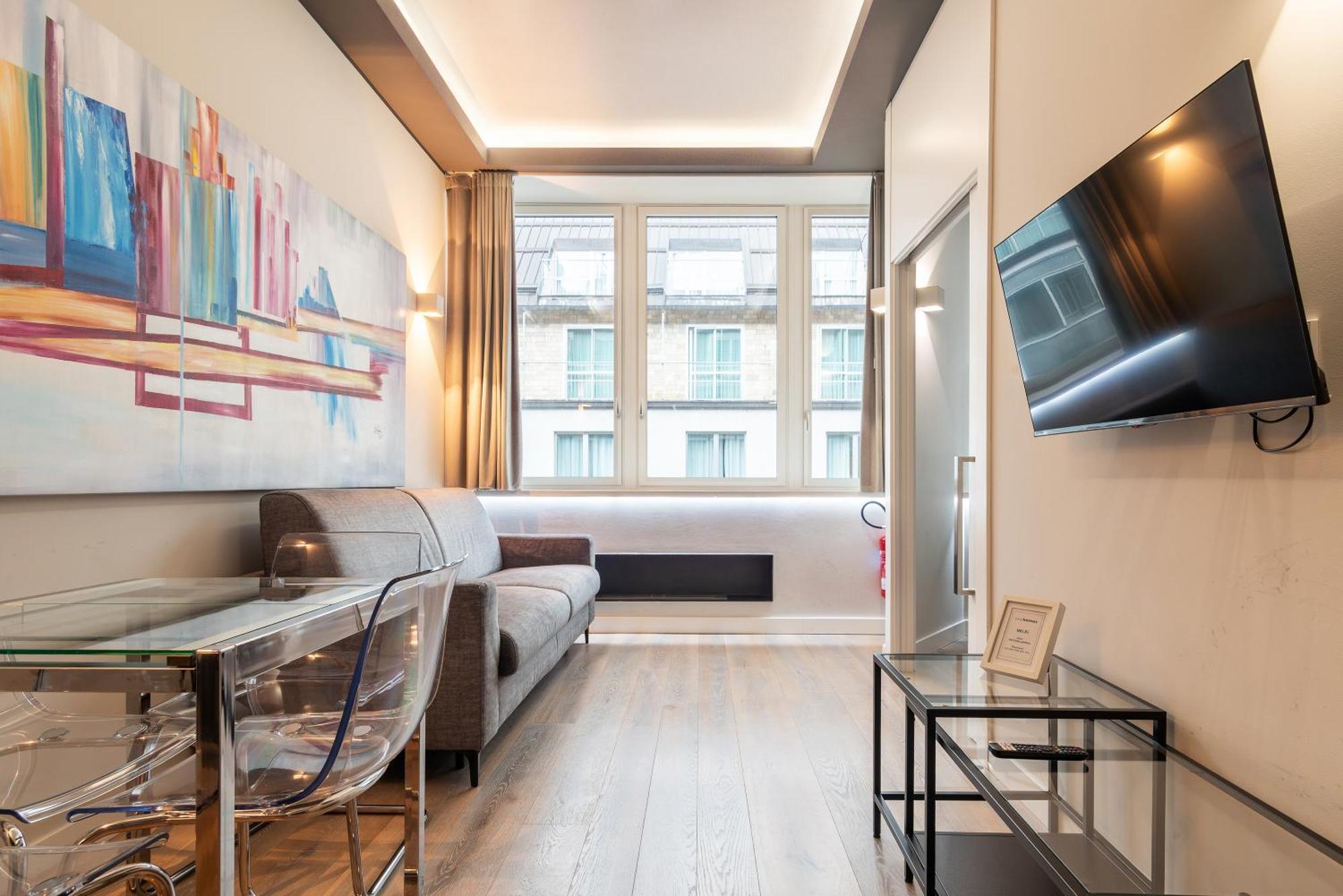 Easyhomes-City Centre Suites Milano Eksteriør bilde